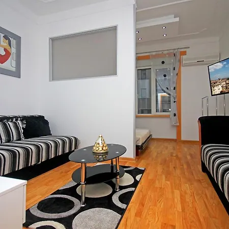 Belgraderenting Apartment *